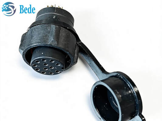 موصل دائري معياري IMC26-2212X Deutsch بـ 12 سنًا، قابس كابل